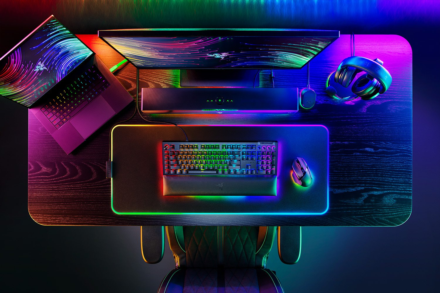 Razer BlackWidow V4 Pro - Mechanical Gaming Keyboard (Green Switch) - US Qwerty Layout