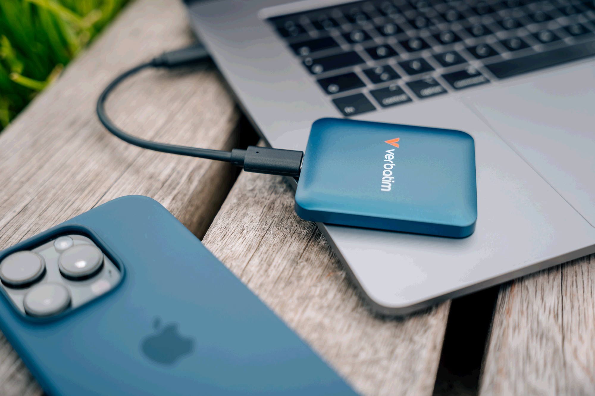 Verbatim eSSD SnapBack, 1TB, MagSafe, Blue Metallic