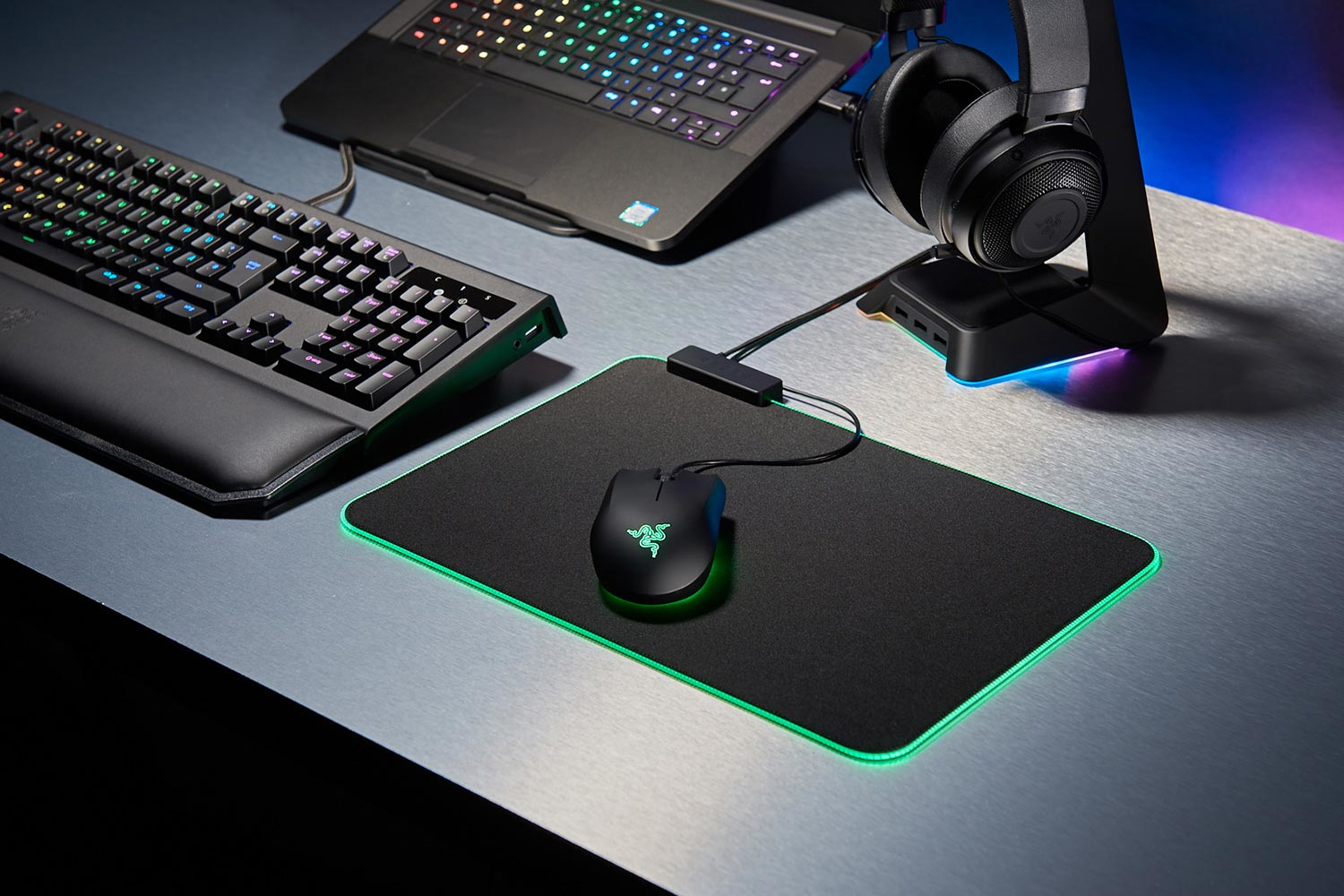 Razer Goliathus Chroma Extended - Soft Gaming Mouse Mat