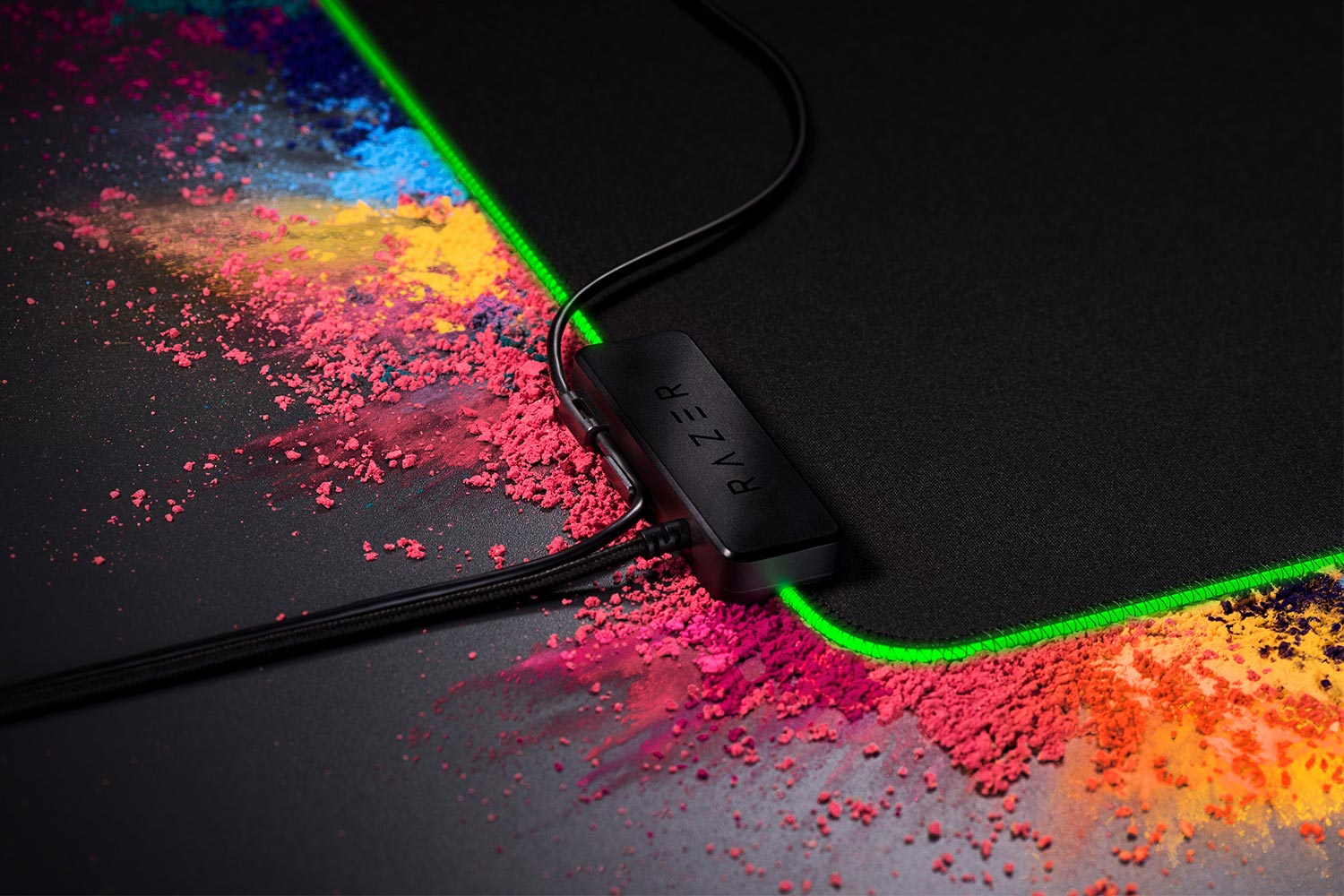 Razer Goliathus Chroma Extended - Soft Gaming Mouse Mat